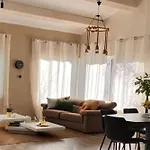 Maison Conviviale A Avec Piscine A Debordement فيلة *