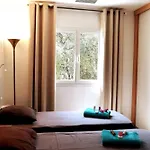 فيلة Maison Conviviale A Avec Piscine A Debordement Fréjus
