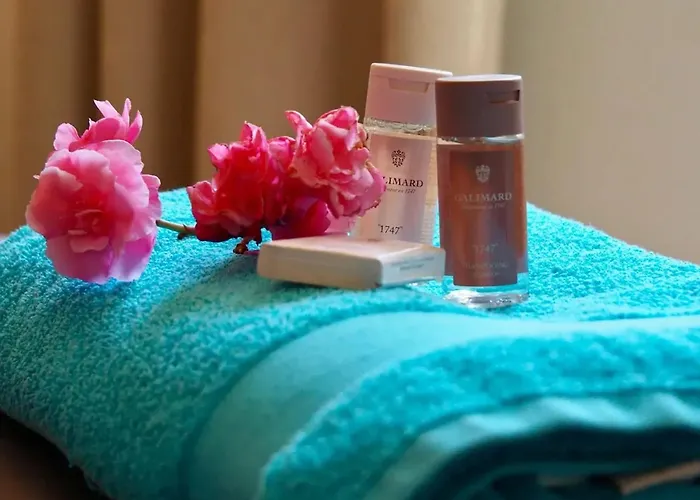 Maison Conviviale A Avec Piscine A Debordement بيت للعطل